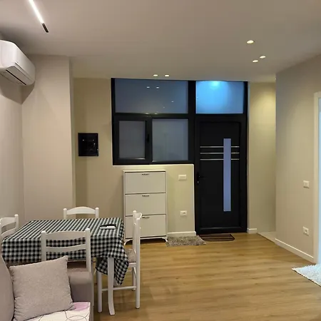 Lake Apartment Pogradec